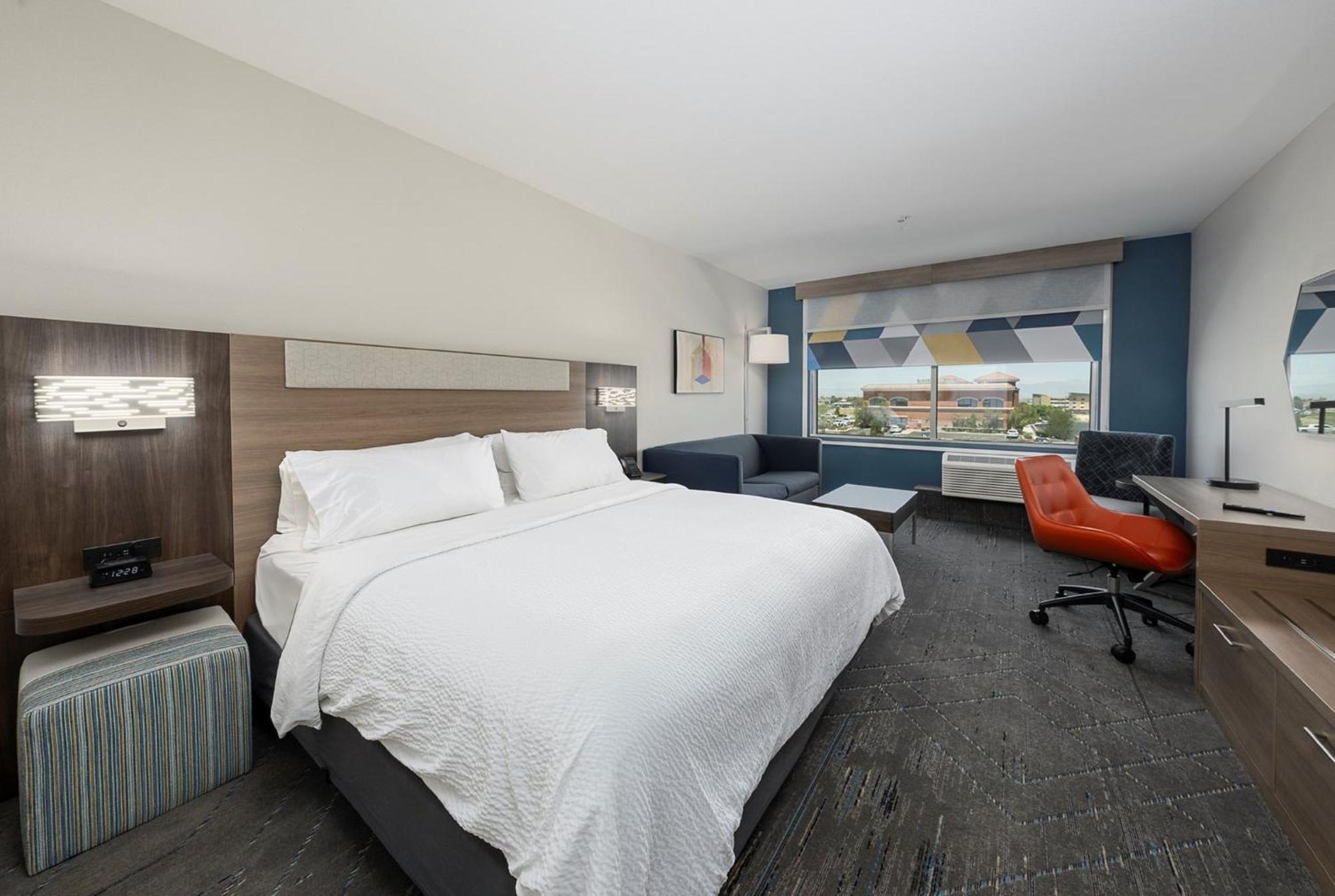 Holiday Inn Express & Suites Ridgecrest - China Lake By Ihg 外观 照片